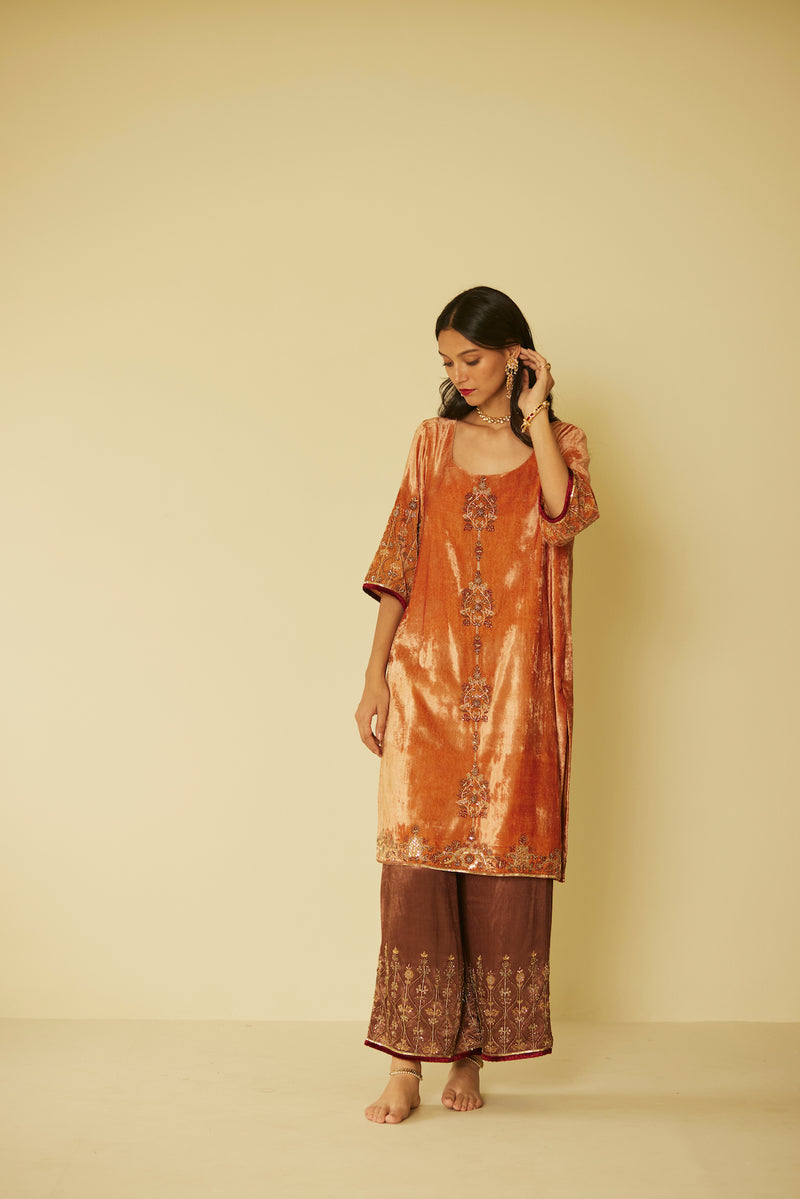Peach Bageecha Kurta Set