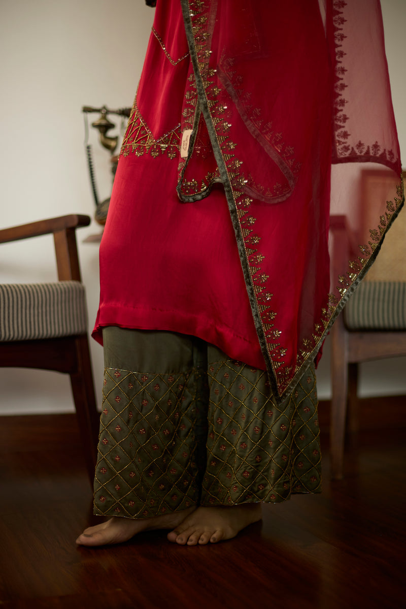Red Diya Dupatta