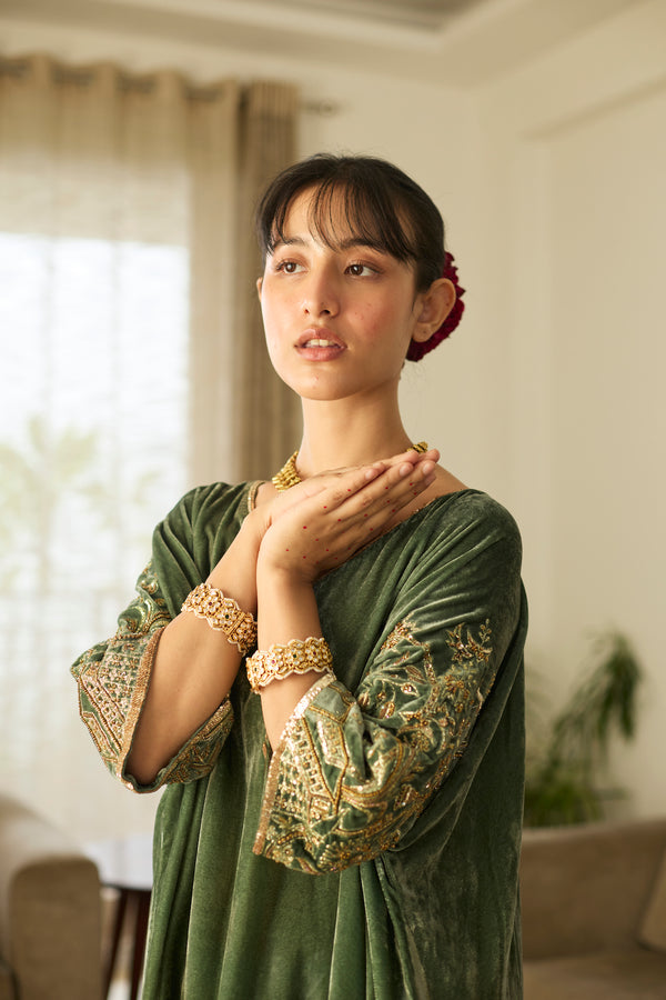 Green Makhmal Kaftan set