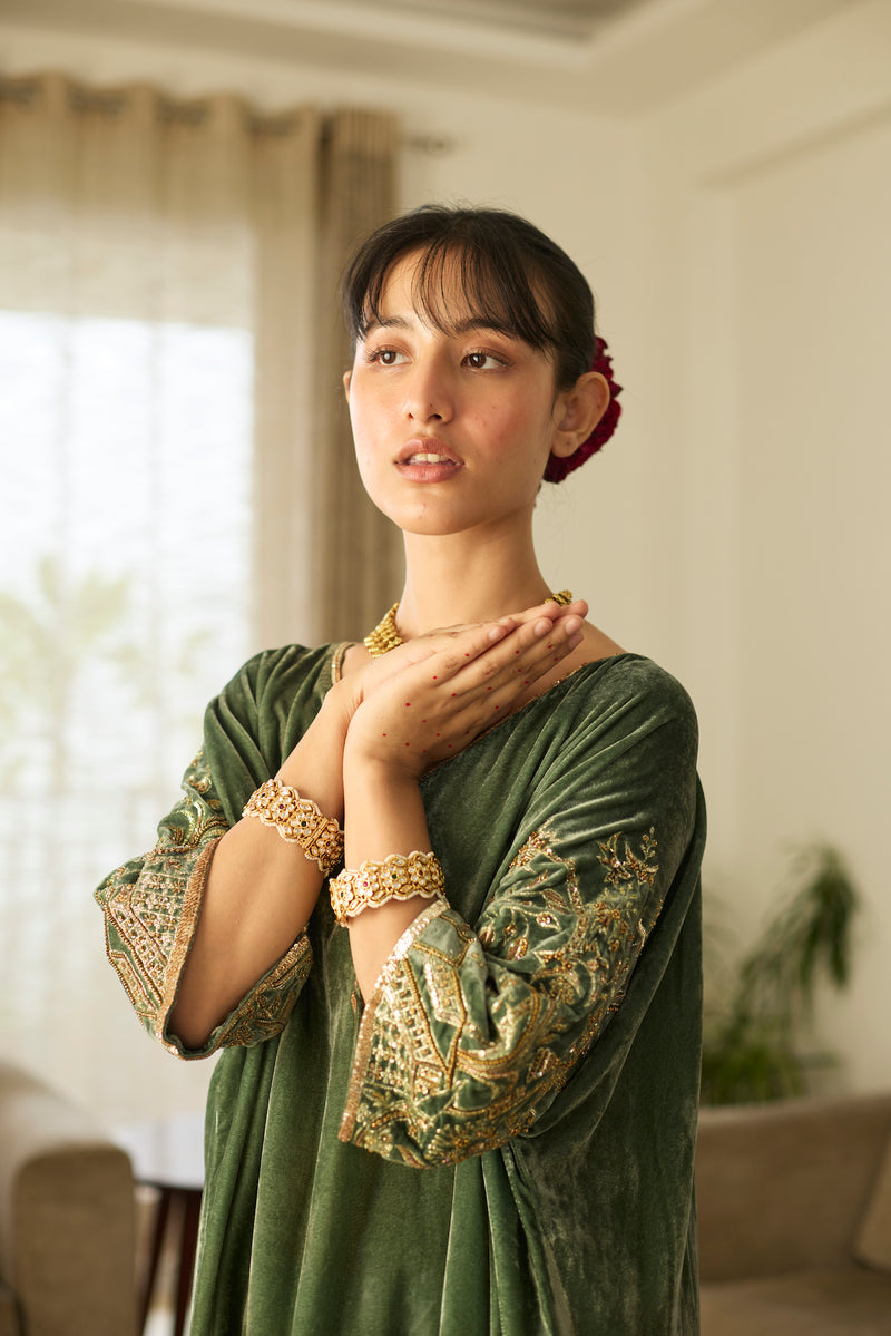 Green Makhmal Kaftan set