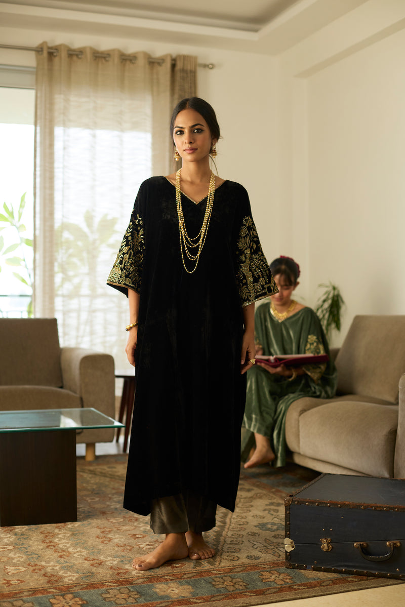 Black Makhmal Kaftan set