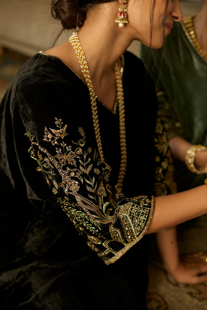 Black Makhmal Kaftan set