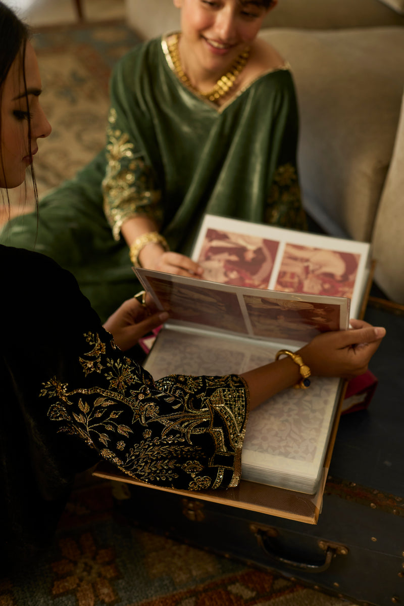 Black Makhmal Kaftan set