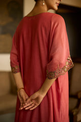 Pink Sabr kaftan